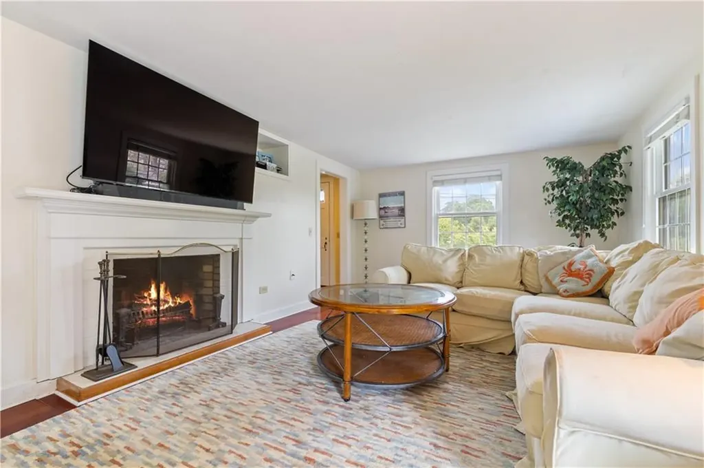 9 Passpataug Avenue Westerly RI 02891