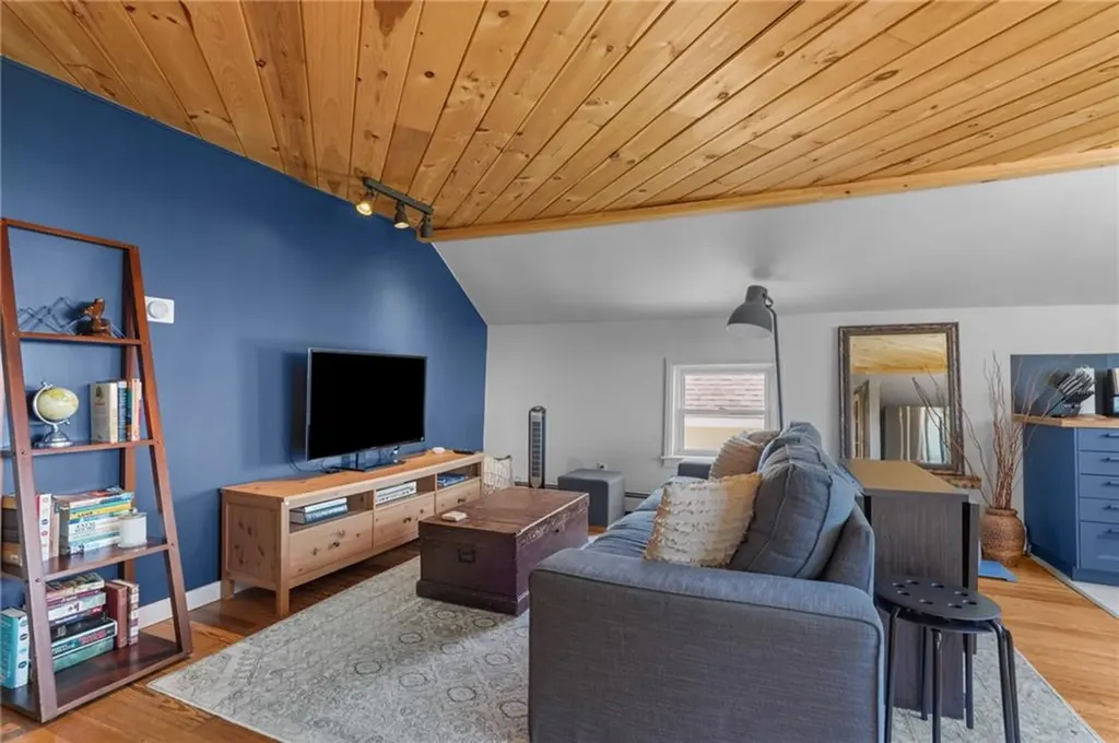 636 Park Avenue Portsmouth RI 02871