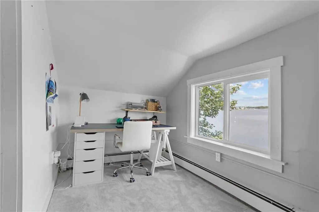 636 Park Avenue Portsmouth RI 02871