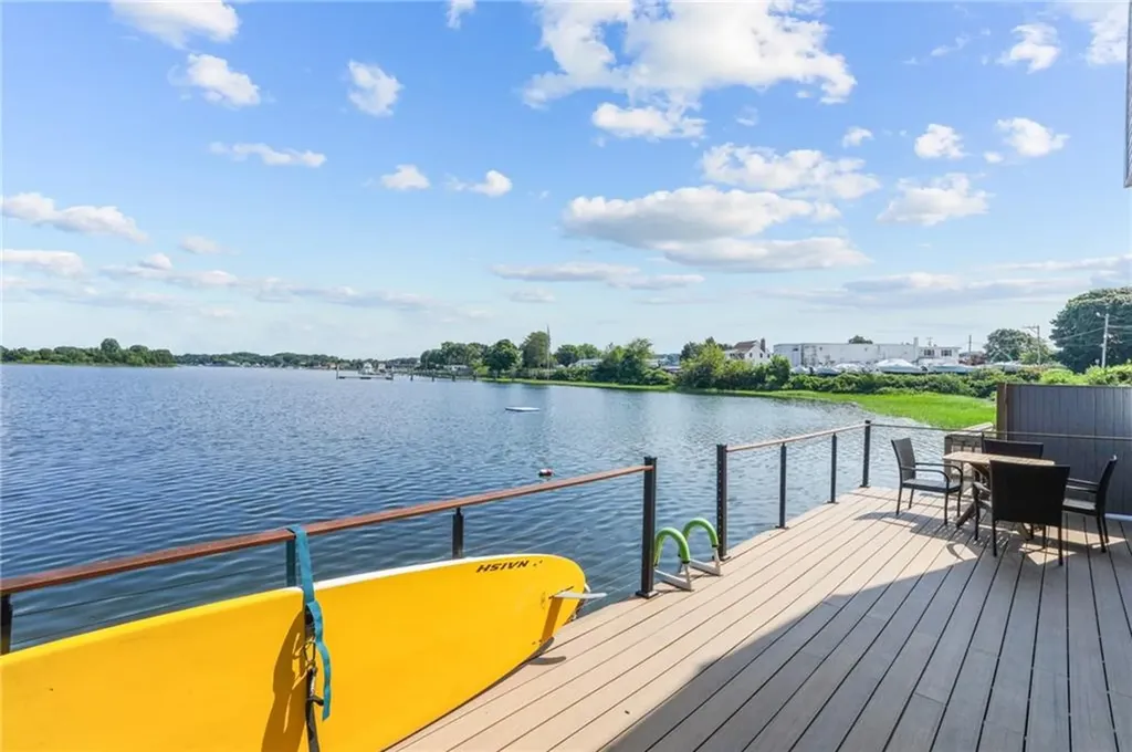 636 Park Avenue Portsmouth RI 02871