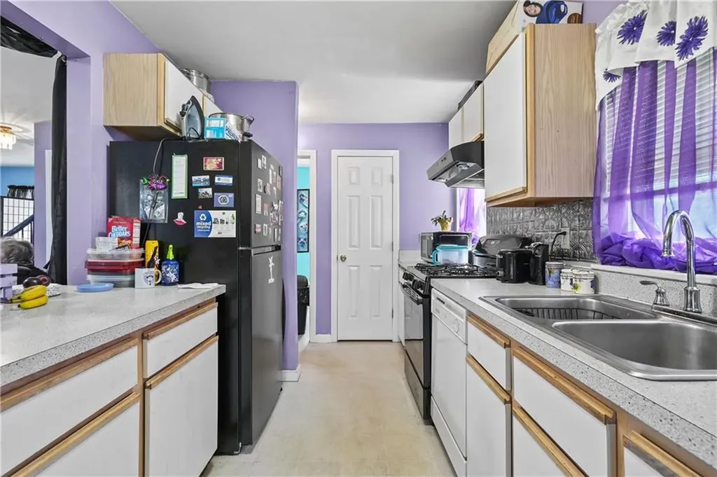 328 Blackstone Street Providence RI 02907