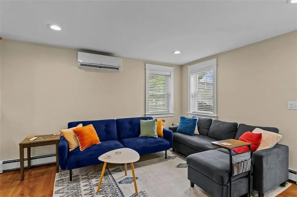 14 Cooke Place Warwick RI 02888