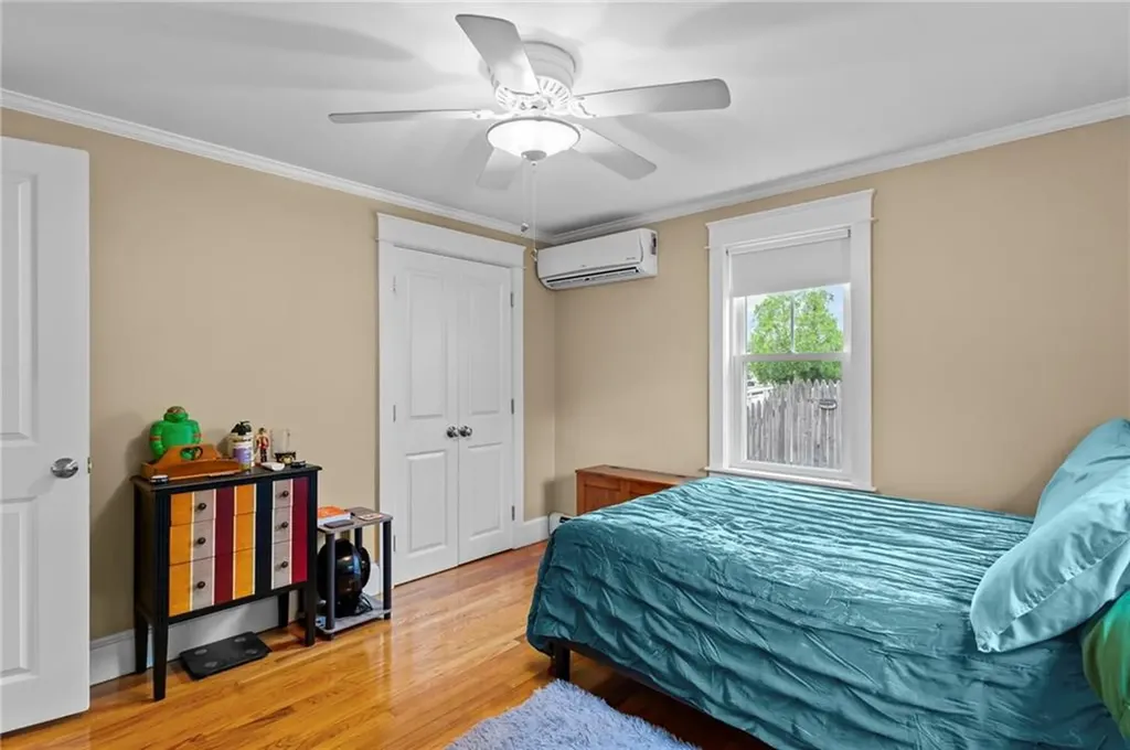 14 Cooke Place Warwick RI 02888