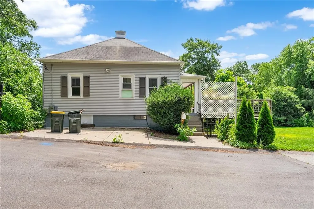 20 Homestead Street Smithfield RI 02917