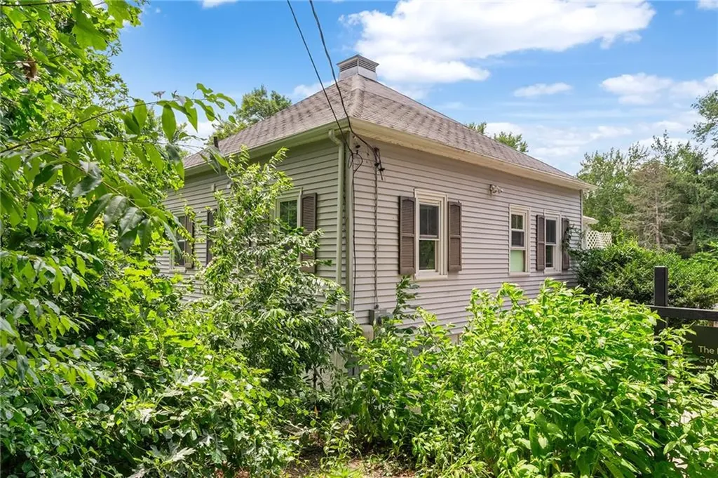 20 Homestead Street Smithfield RI 02917