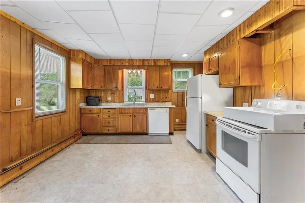 20 Homestead Street Smithfield RI 02917