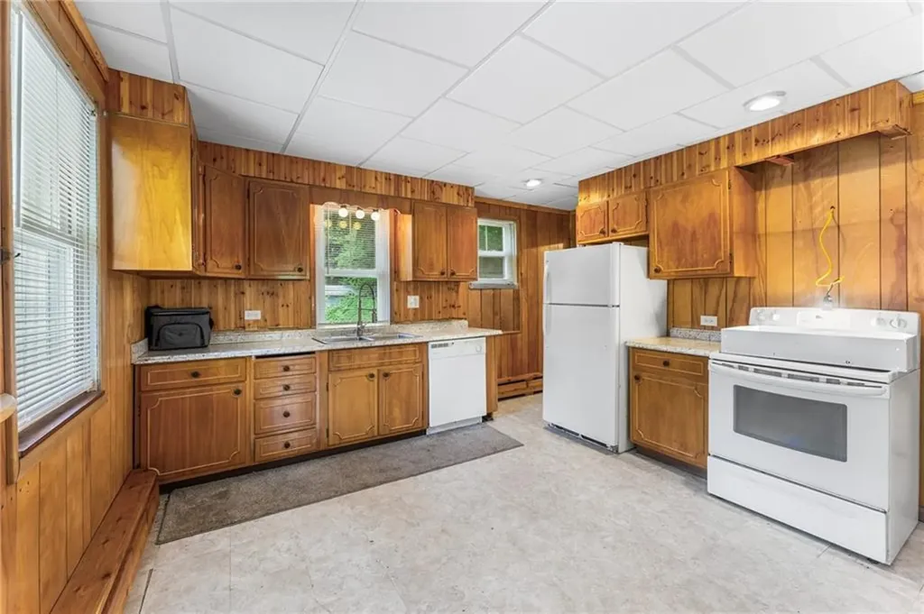 20 Homestead Street Smithfield RI 02917