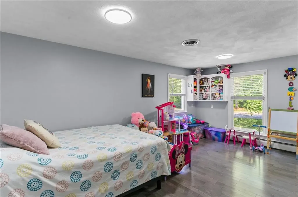 10 Susan Elizabeth Drive Johnston RI 02919
