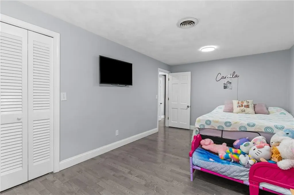 10 Susan Elizabeth Drive Johnston RI 02919
