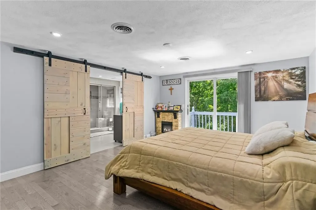 10 Susan Elizabeth Drive Johnston RI 02919