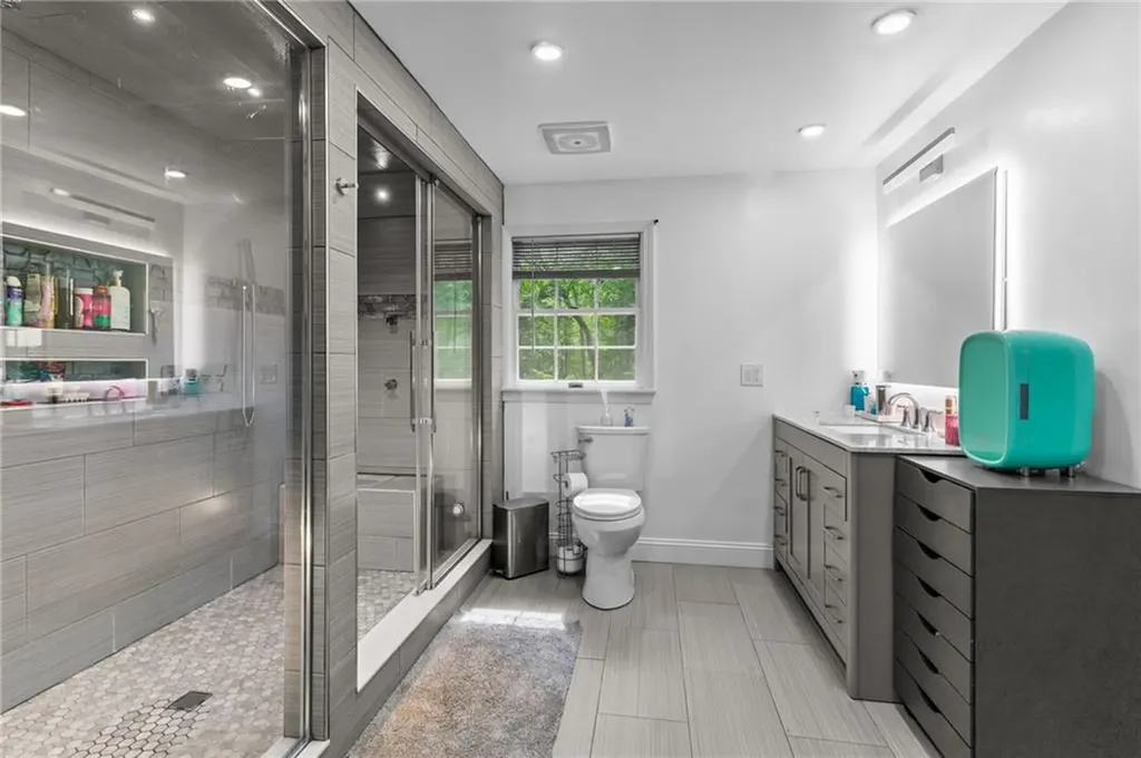 10 Susan Elizabeth Drive Johnston RI 02919