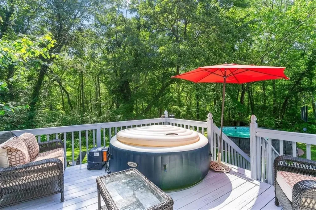 10 Susan Elizabeth Drive Johnston RI 02919