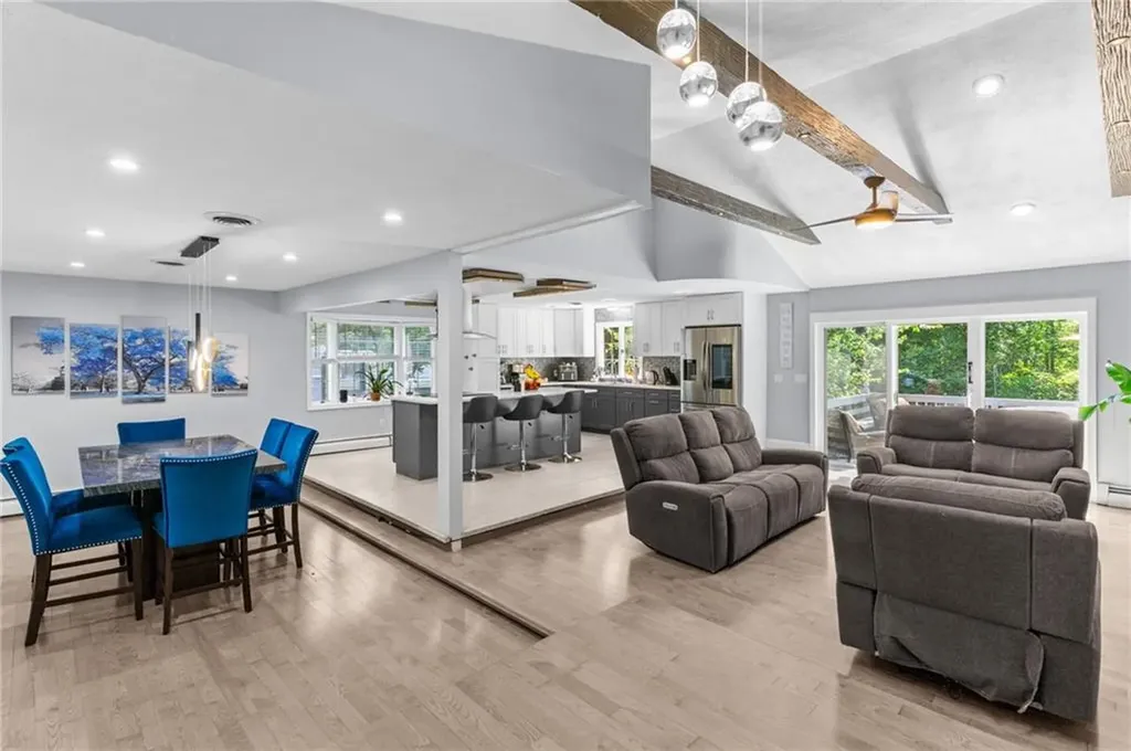 10 Susan Elizabeth Drive Johnston RI 02919