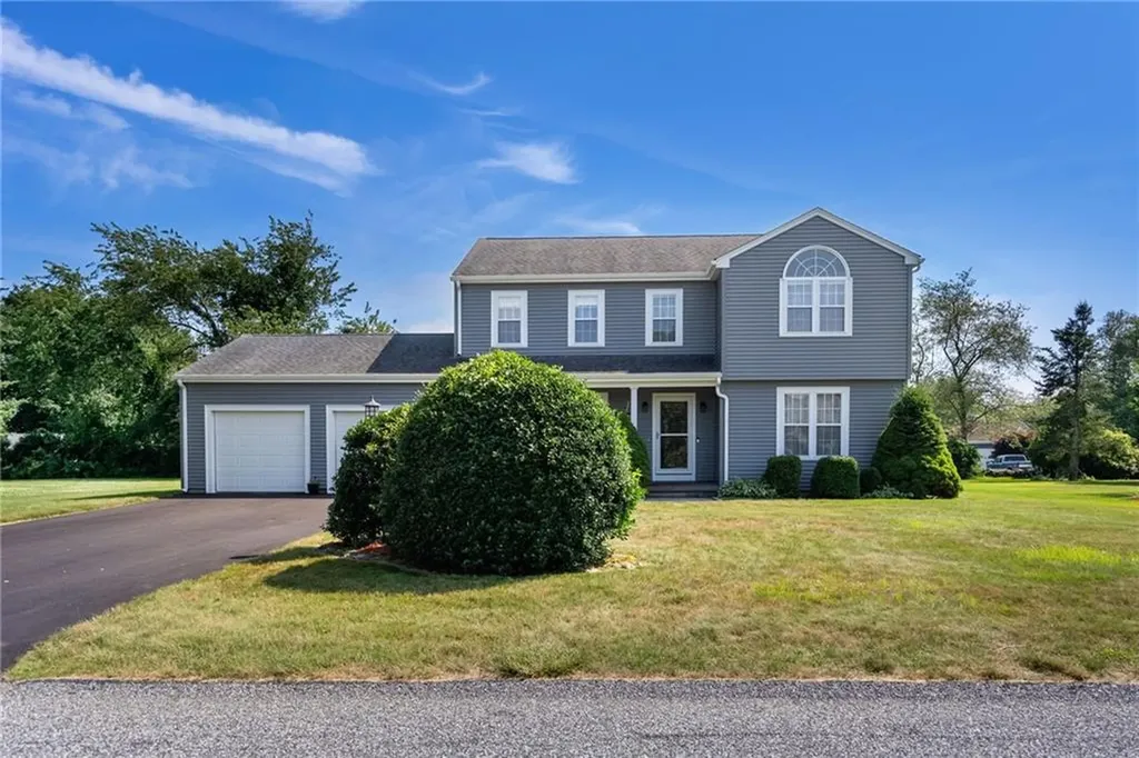41 Kaitlin Place Portsmouth RI 02871