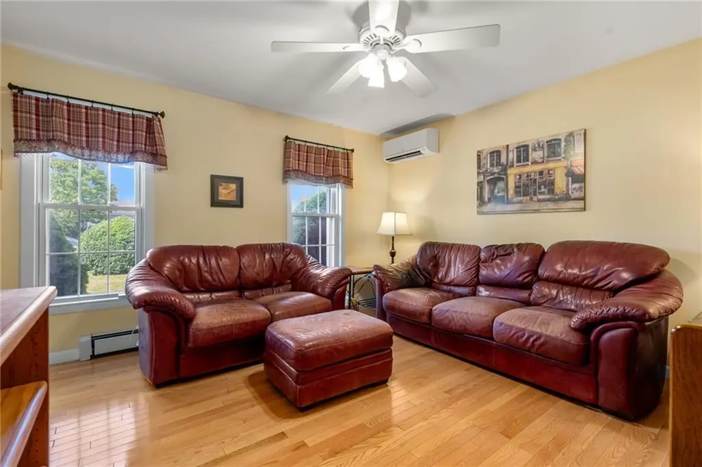 41 Kaitlin Place Portsmouth RI 02871