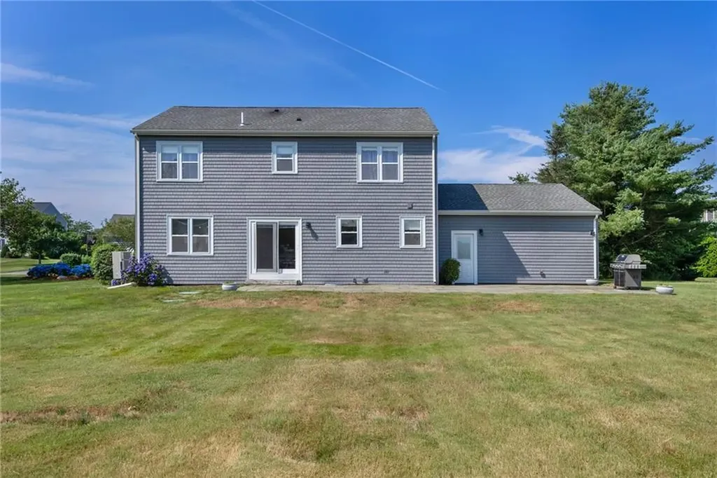 41 Kaitlin Place Portsmouth RI 02871