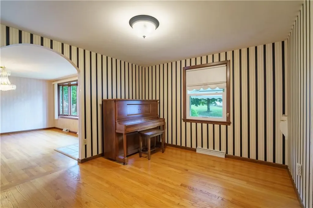 48 Ontario Avenue Cranston RI 02920