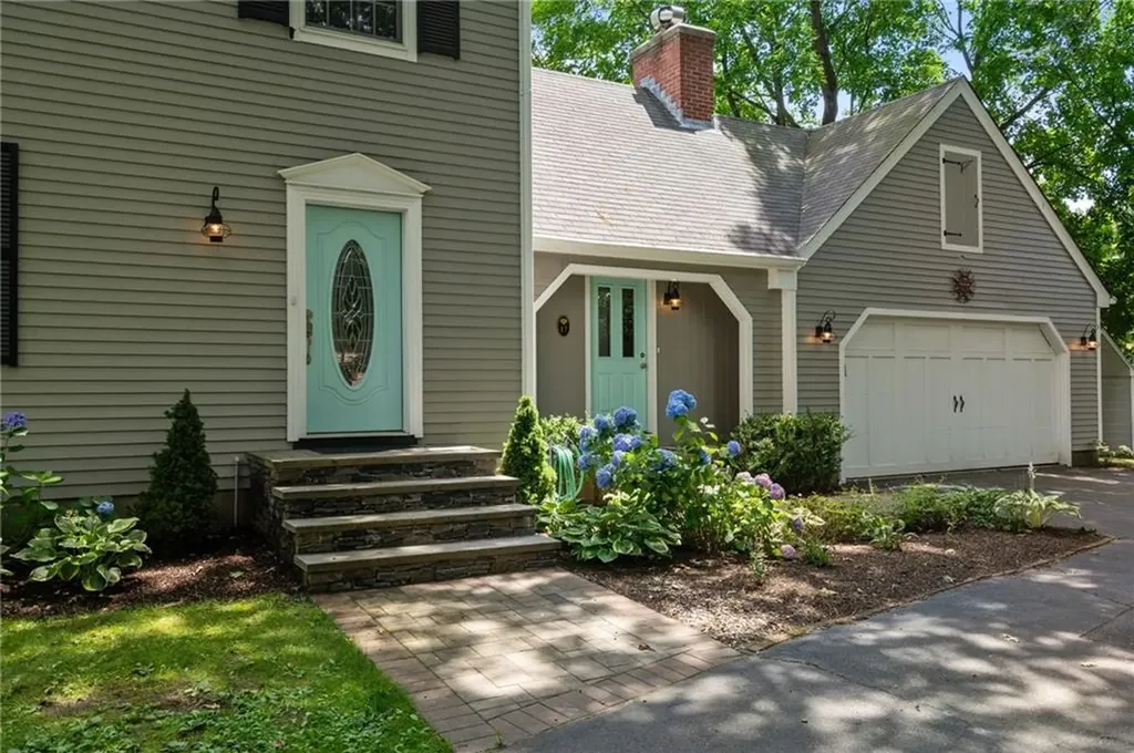 17 Lamson Road Barrington RI 02806