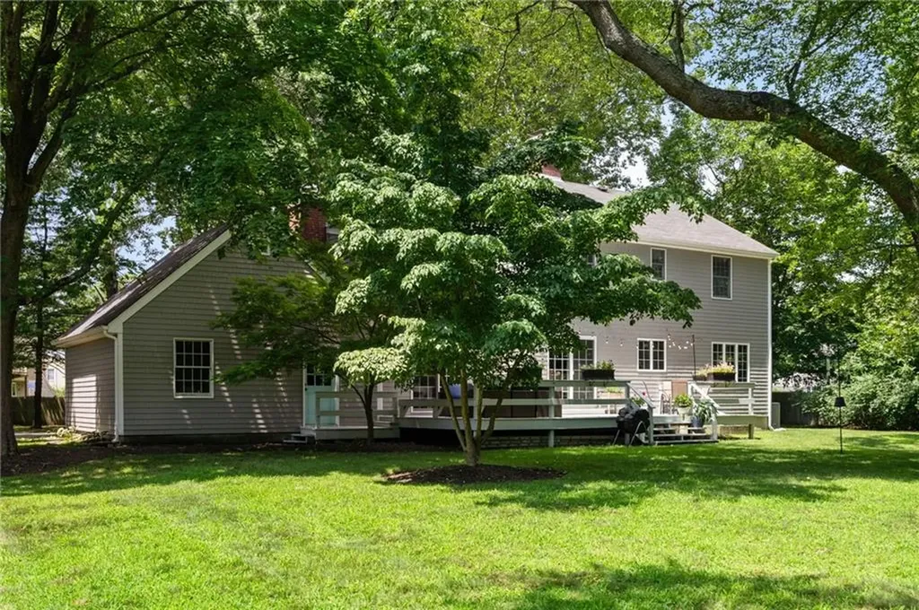 17 Lamson Road Barrington RI 02806