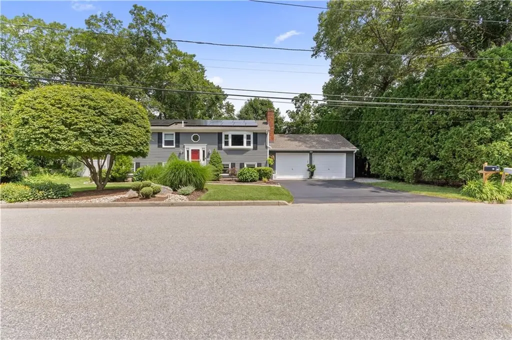 113 Surrey Lane West Warwick RI 02893