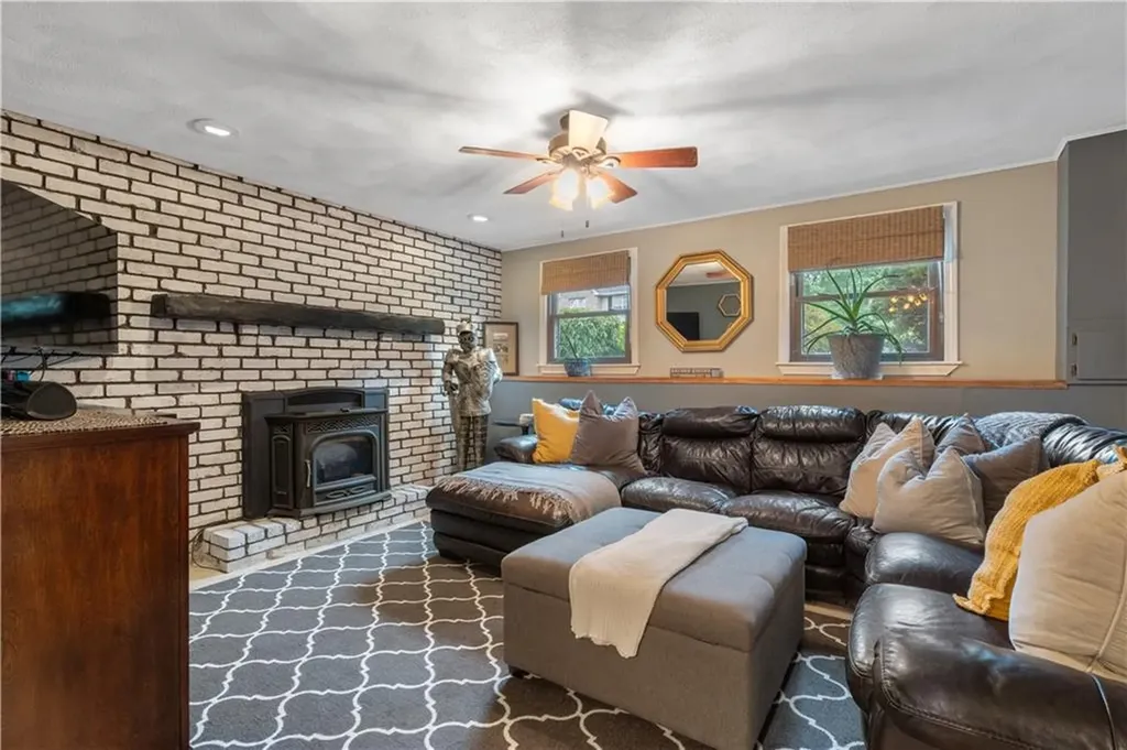 113 Surrey Lane West Warwick RI 02893