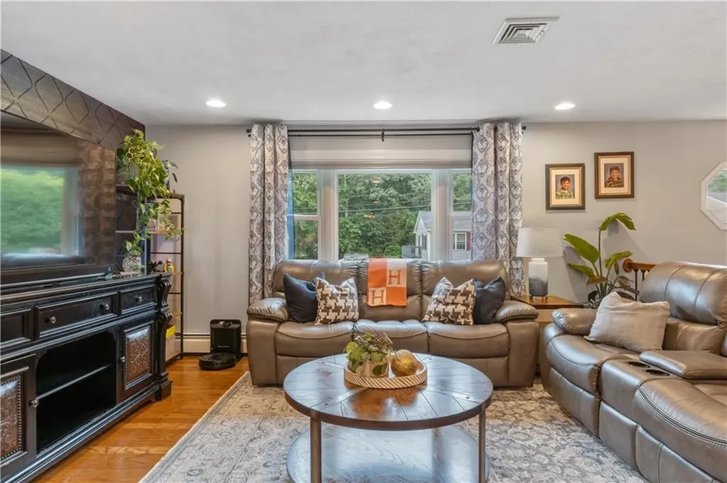 113 Surrey Lane West Warwick RI 02893