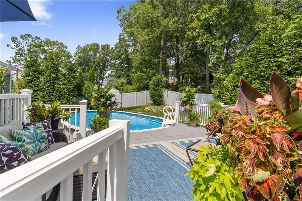 113 Surrey Lane West Warwick RI 02893