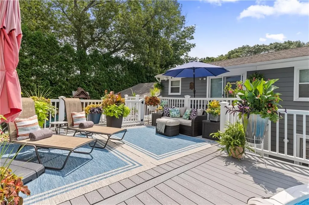 113 Surrey Lane West Warwick RI 02893