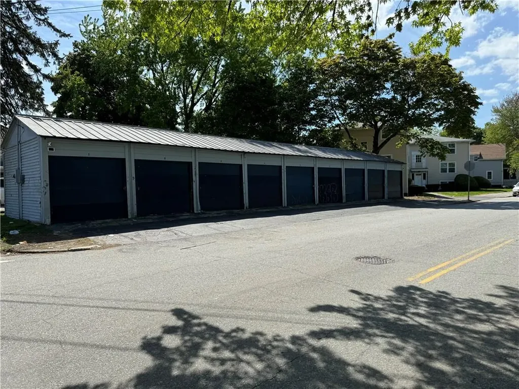 60 Reservoir Avenue Pawtucket RI 02860