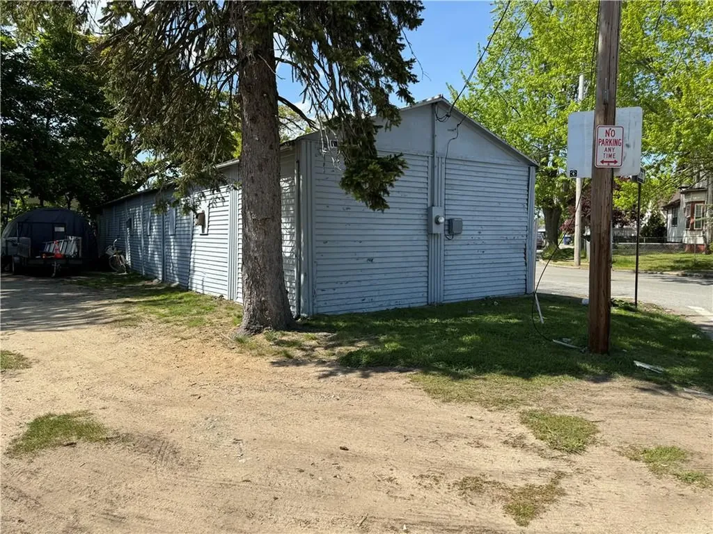 60 Reservoir Avenue Pawtucket RI 02860