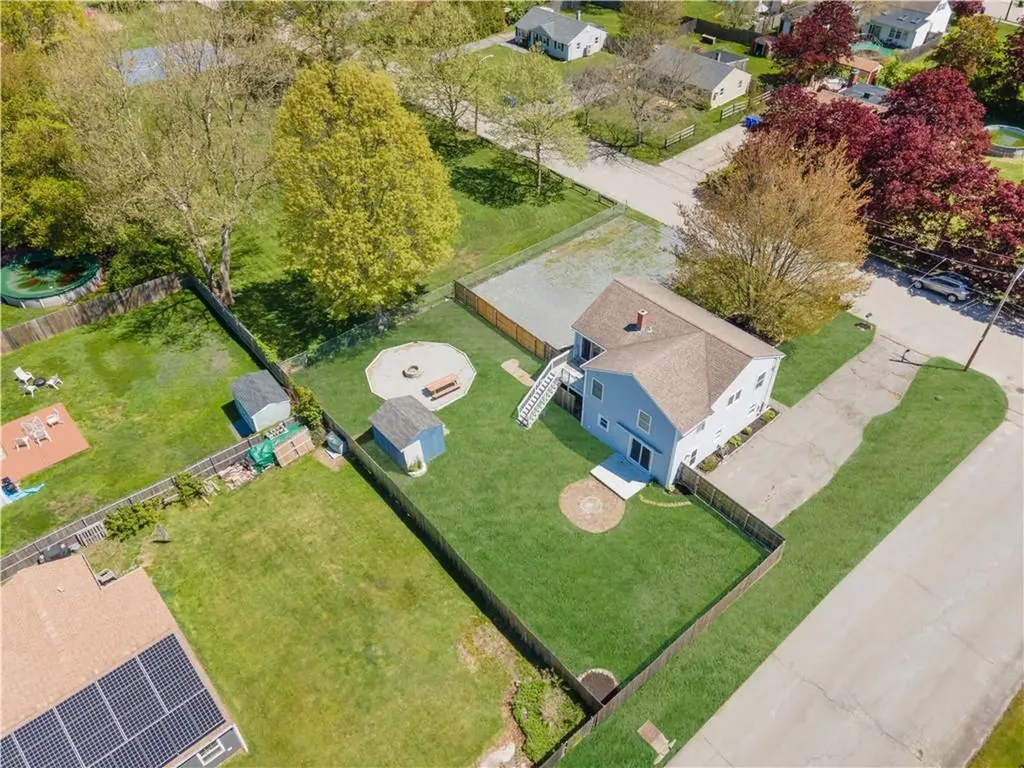 23 Sweeney Lane Bristol RI 02809