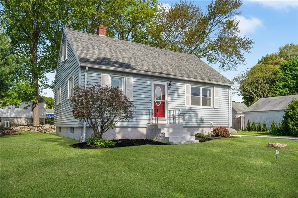 77 Aldrich Street West Warwick RI 02893
