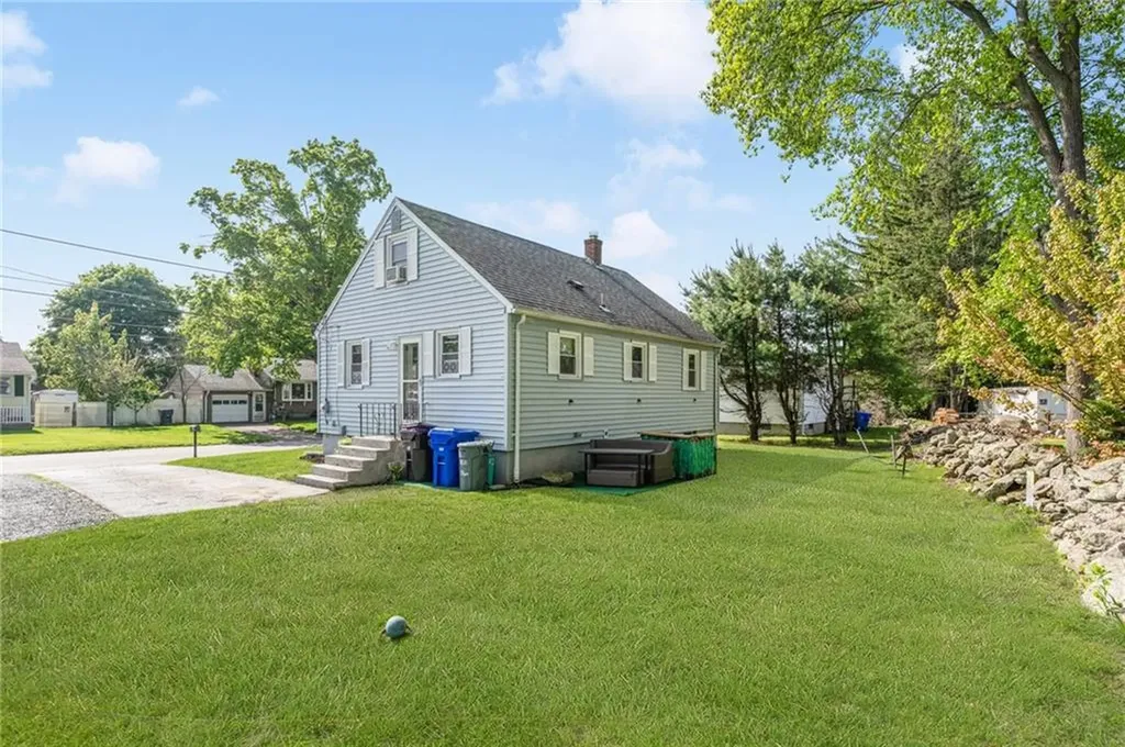 77 Aldrich Street West Warwick RI 02893