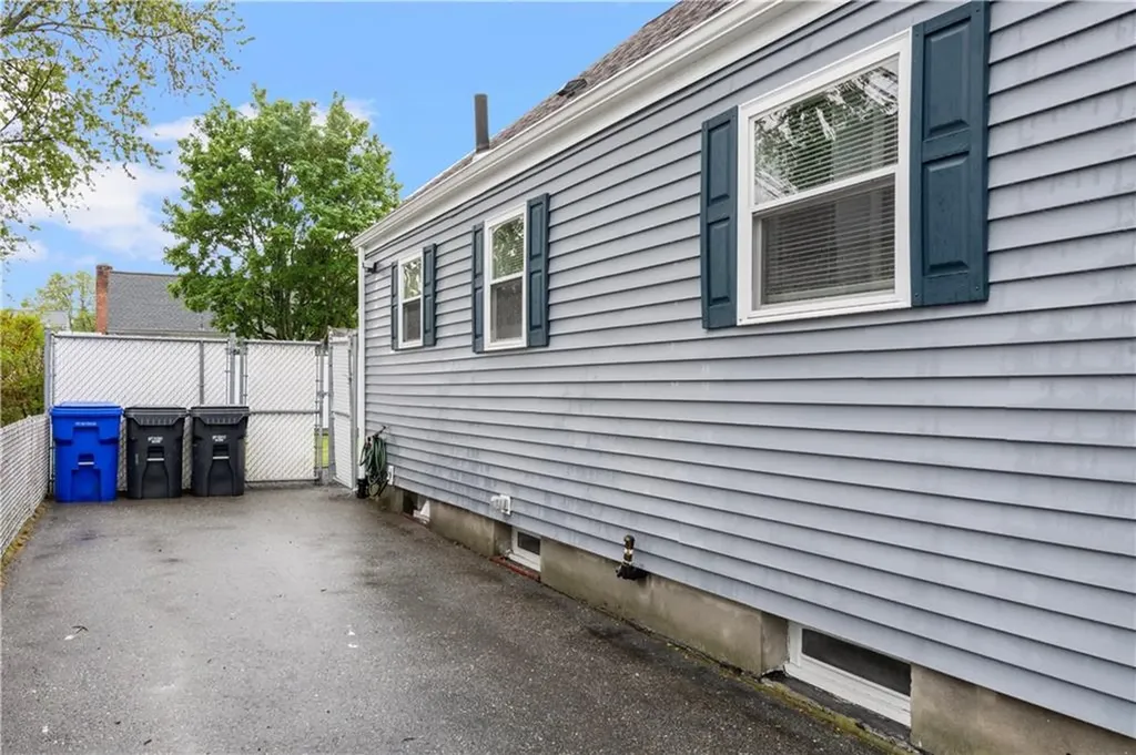 173 Greeley Street Pawtucket RI 02861
