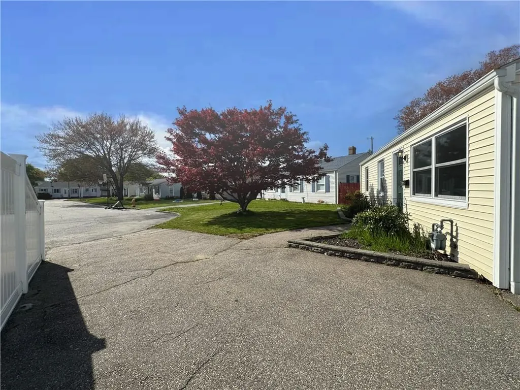 40 Rose Drive Pawtucket RI 02861