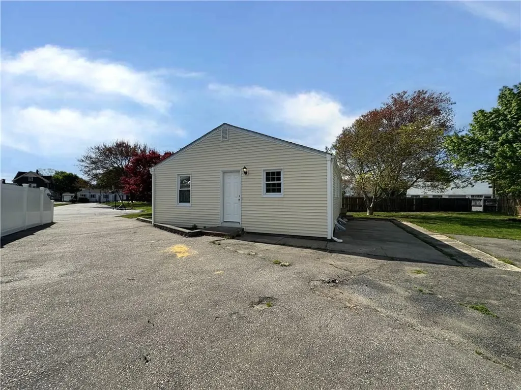 40 Rose Drive Pawtucket RI 02861