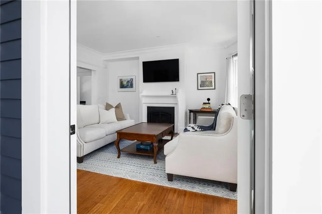 37 Powel Avenue Newport RI 02840
