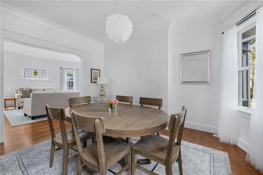 37 Powel Avenue Newport RI 02840