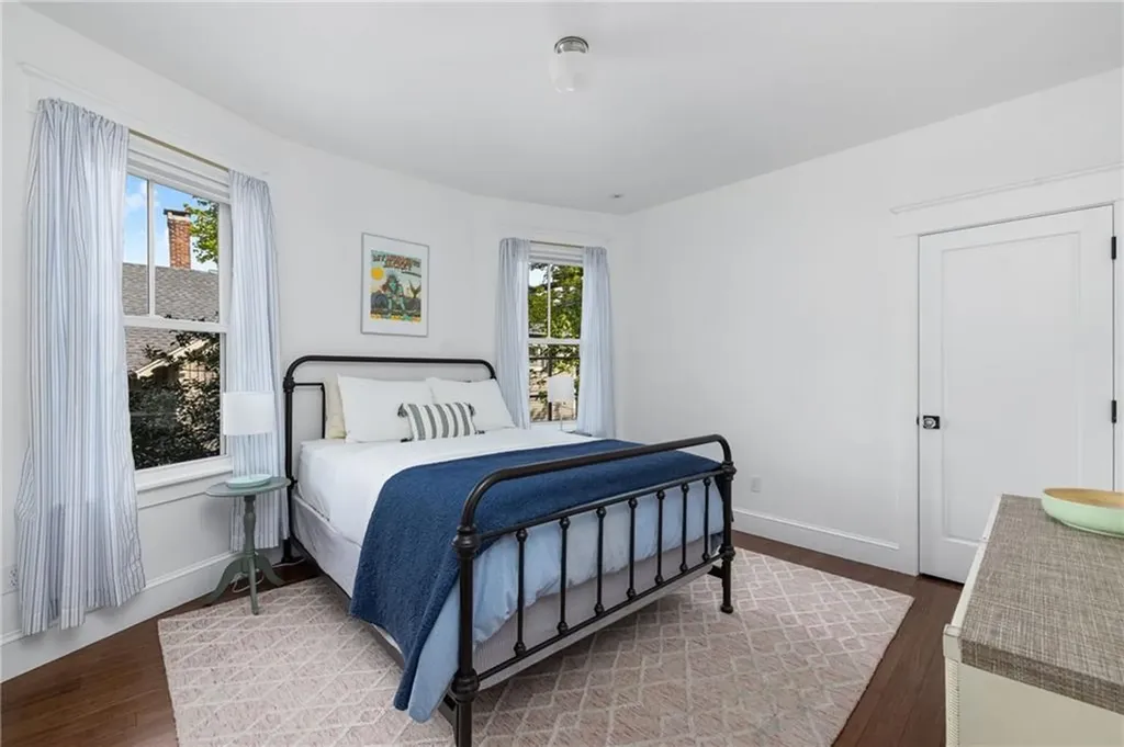 37 Powel Avenue Newport RI 02840