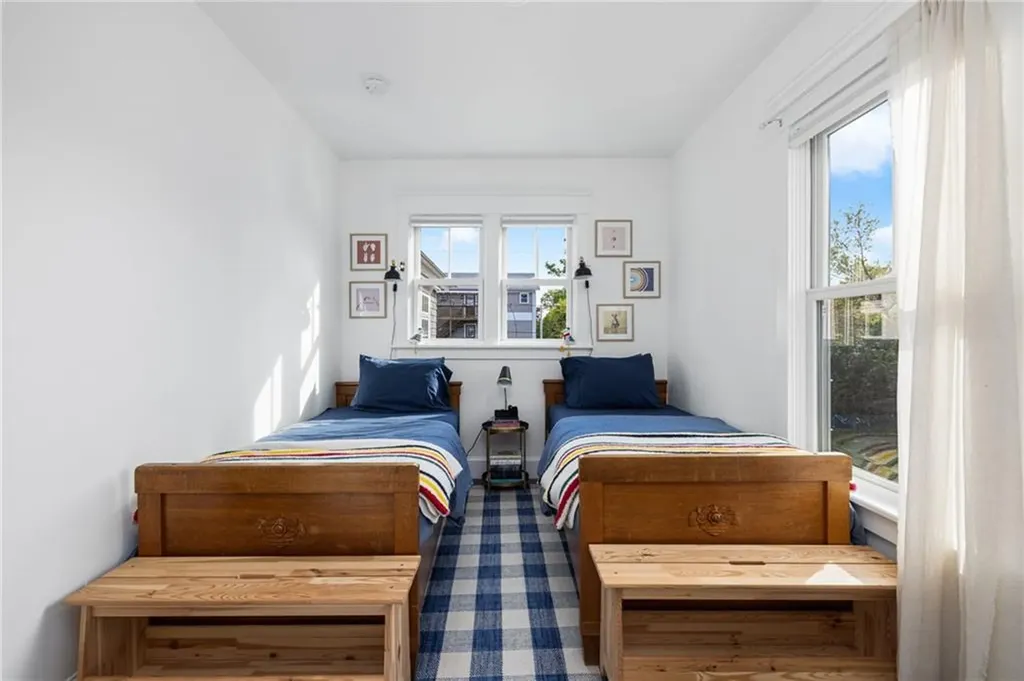 37 Powel Avenue Newport RI 02840
