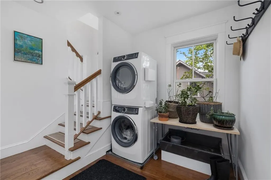 37 Powel Avenue Newport RI 02840
