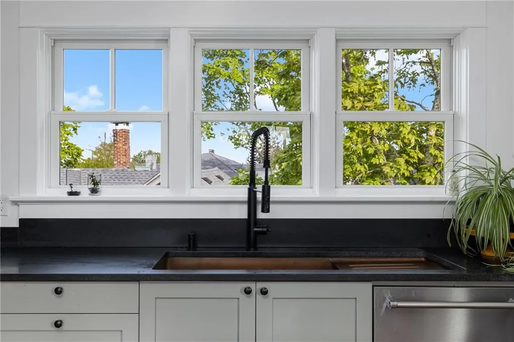 37 Powel Avenue Newport RI 02840