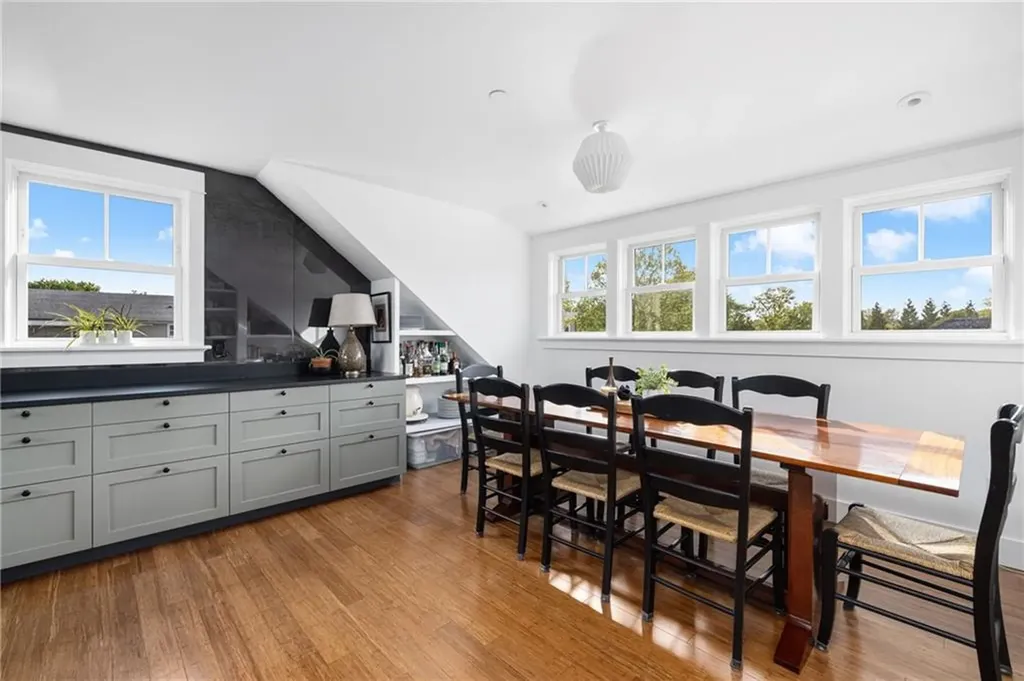 37 Powel Avenue Newport RI 02840