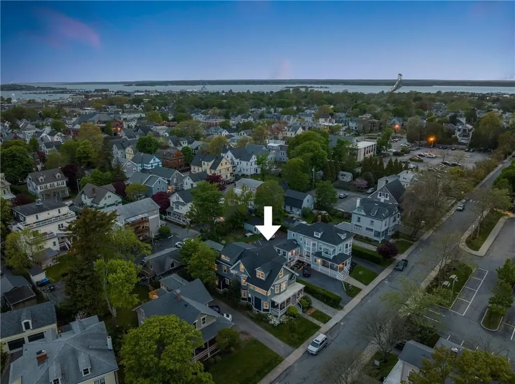 37 Powel Avenue Newport RI 02840