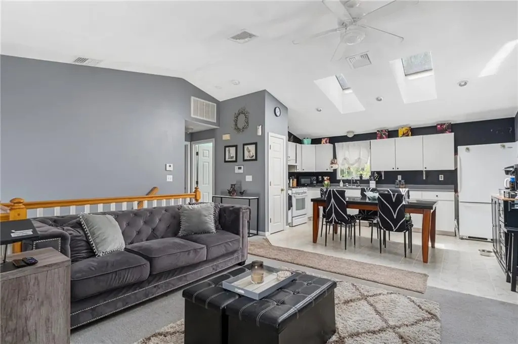 75 Fairhaven Avenue Warwick RI 02889