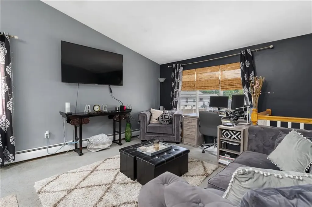 75 Fairhaven Avenue Warwick RI 02889