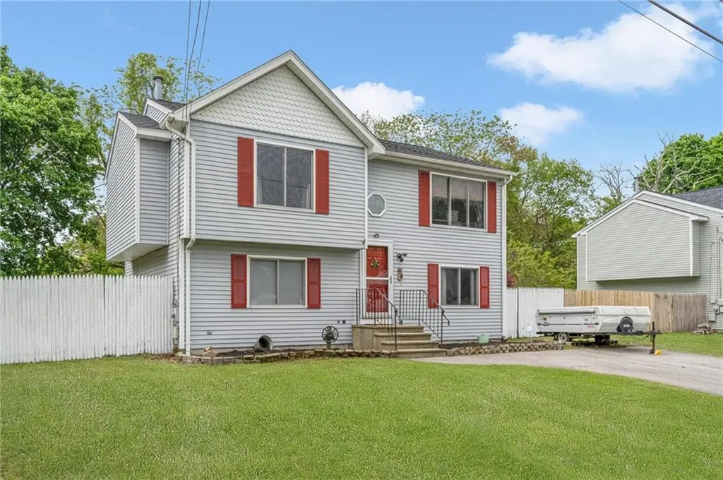 75 Fairhaven Avenue Warwick RI 02889