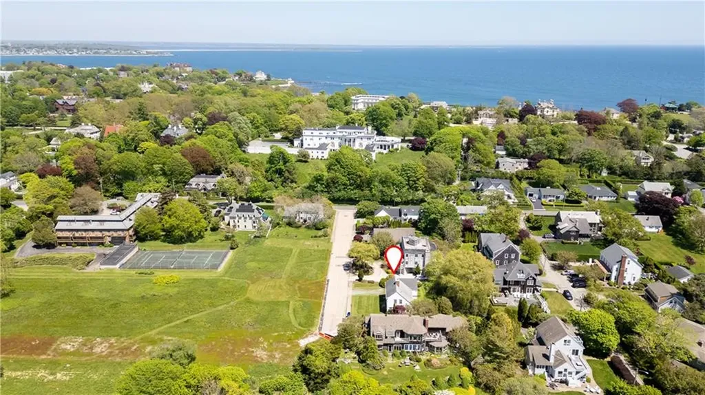 23 Spouting Rock Drive Newport RI 02840