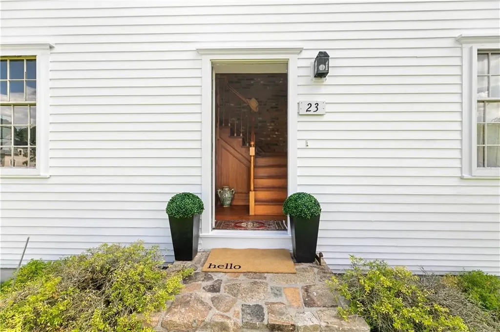 23 Spouting Rock Drive Newport RI 02840