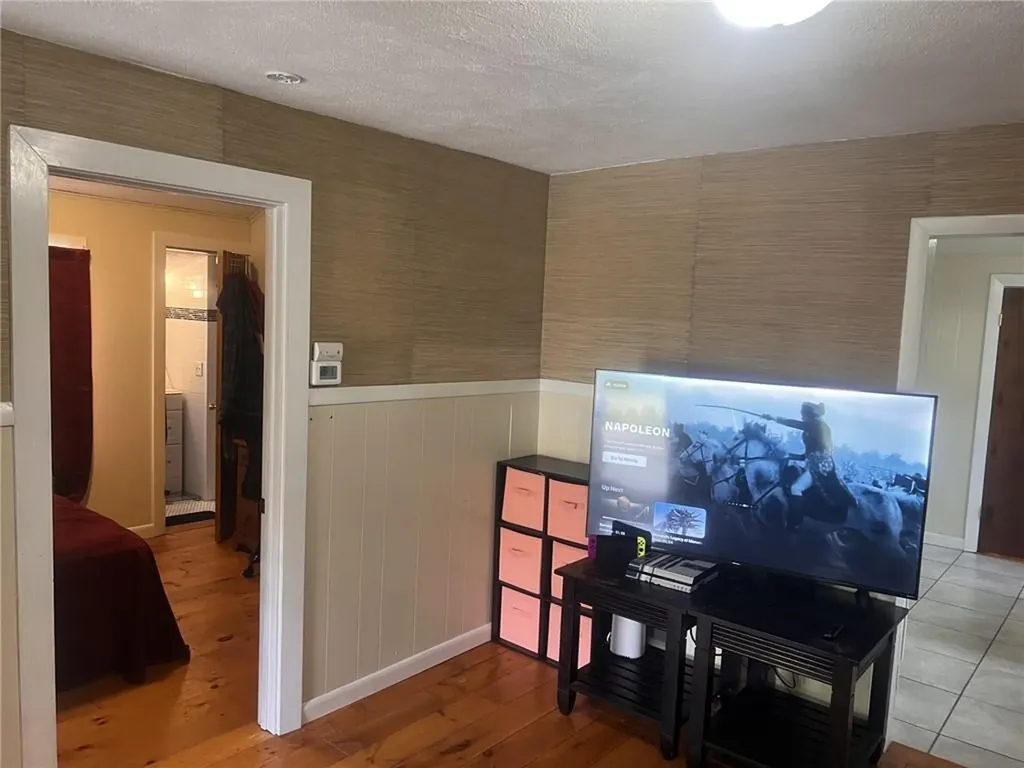 23 Sagamore Street Warwick RI 02889